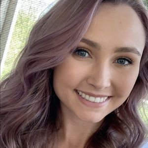 Meet your Posher, Mia